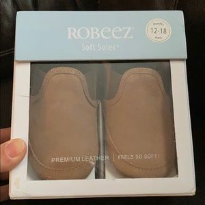 NIB Robeez Liam Walnut Leather 12-18 months